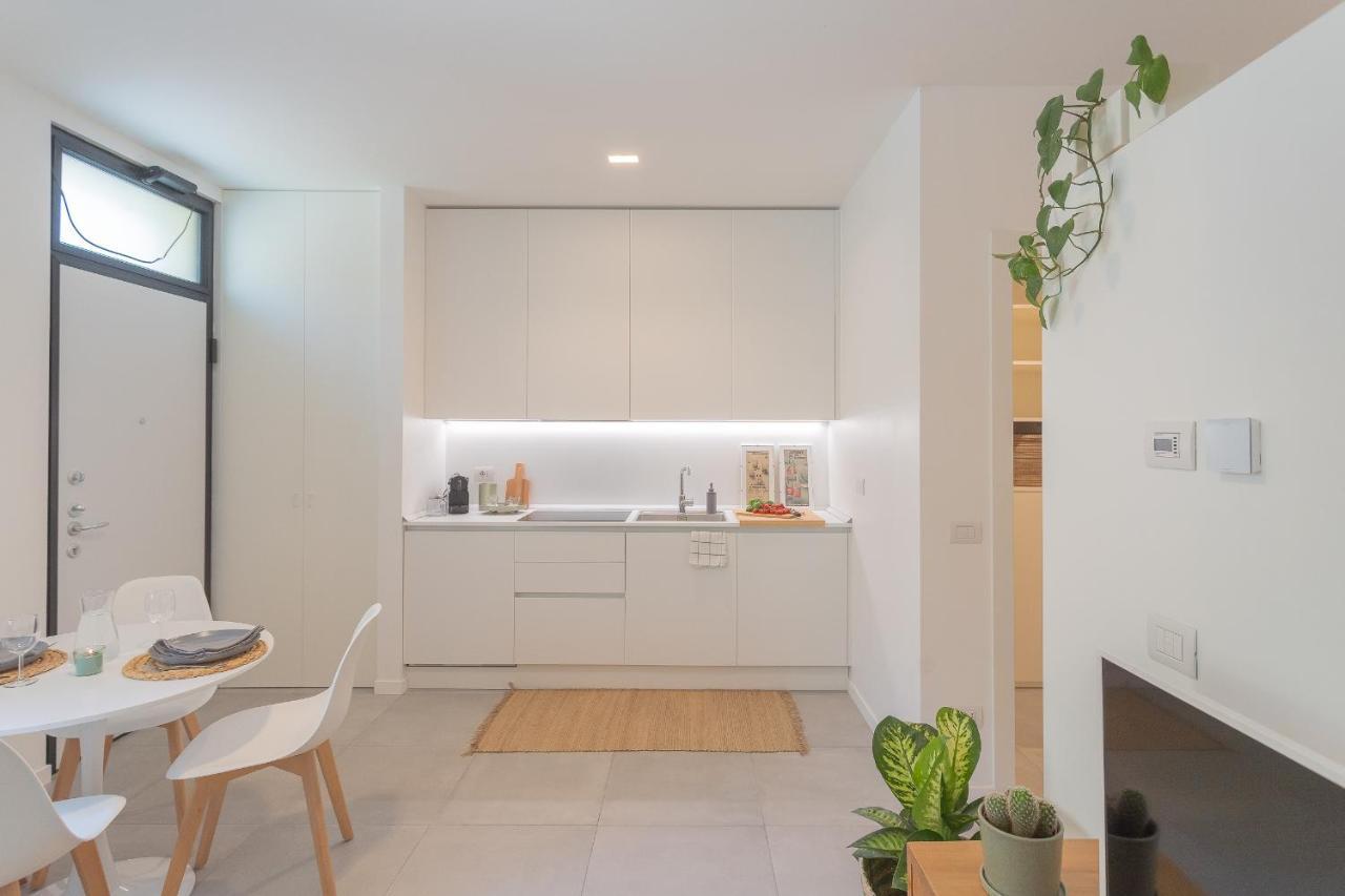 Ginepro & Salvia Apartments In Como By Rent All Como Eksteriør bilde