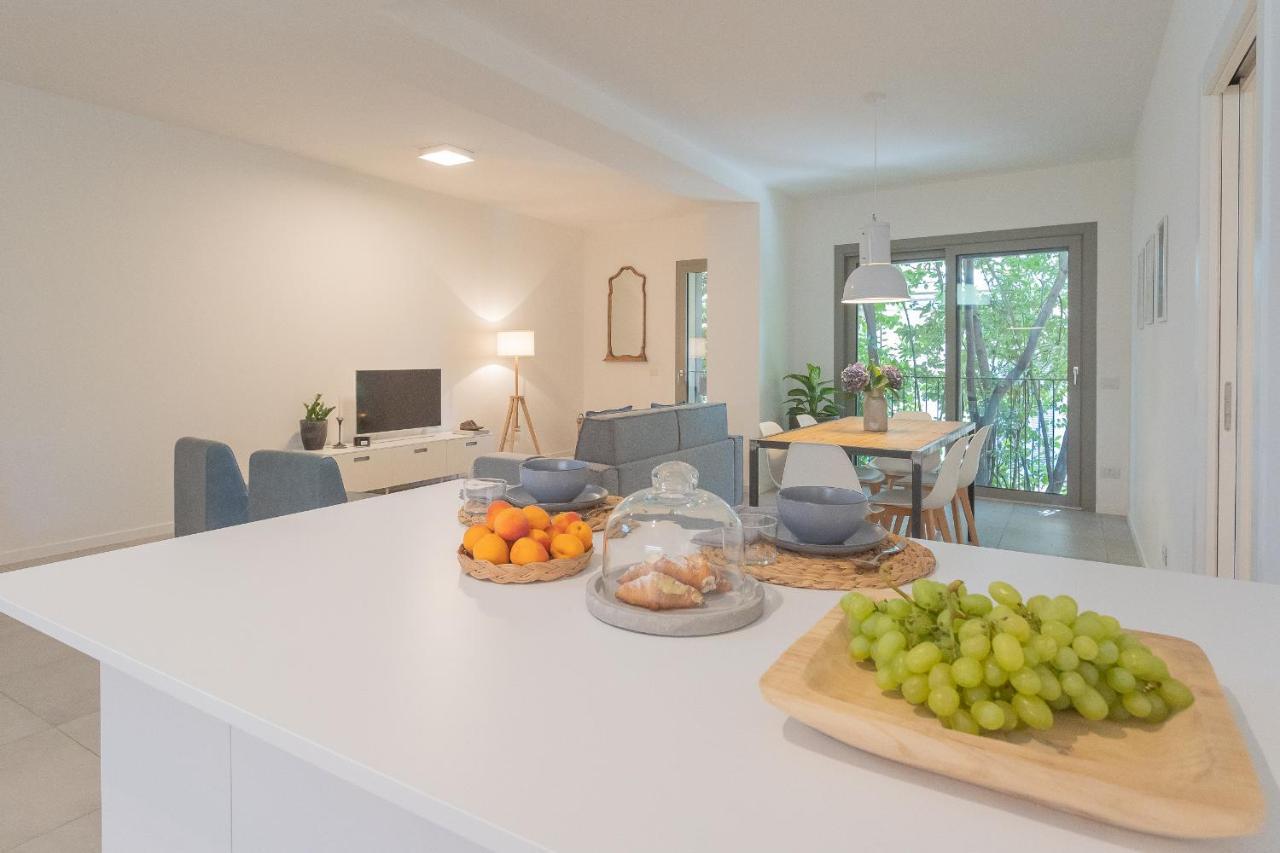 Ginepro & Salvia Apartments In Como By Rent All Como Eksteriør bilde
