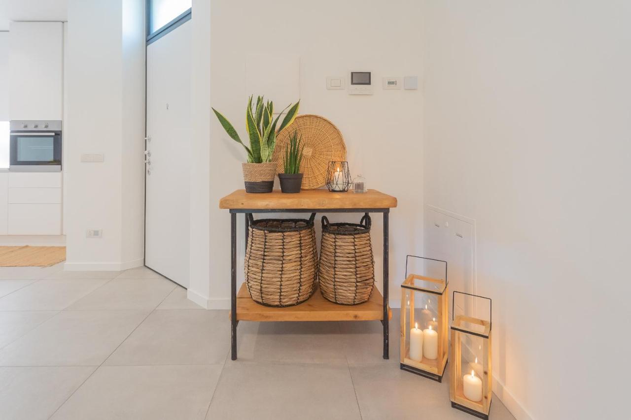 Ginepro & Salvia Apartments In Como By Rent All Como Eksteriør bilde