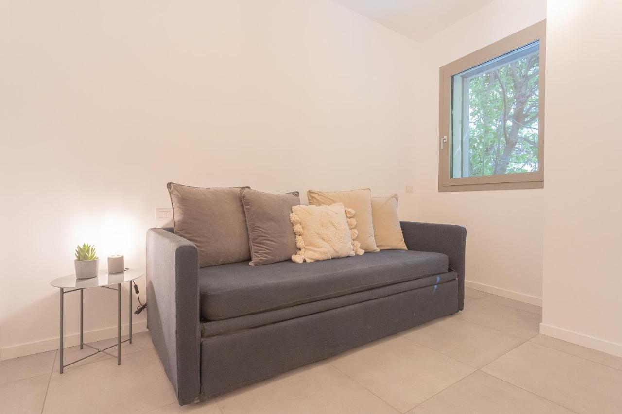 Ginepro & Salvia Apartments In Como By Rent All Como Eksteriør bilde